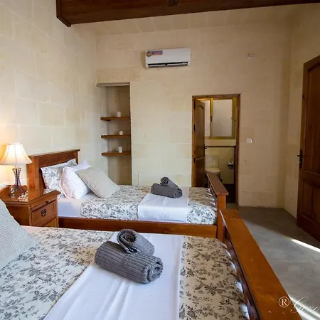 Mandolina Casa * Gharb (Gozo)