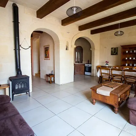 Mandolina Casa * Gharb (Gozo)