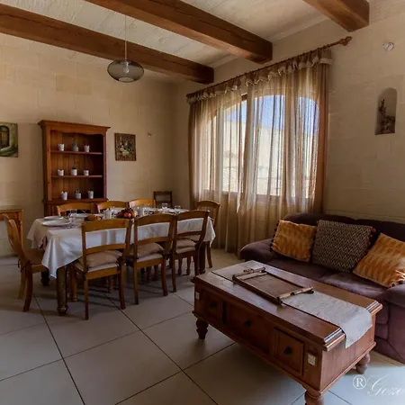 Mandolina Casa Complex *
