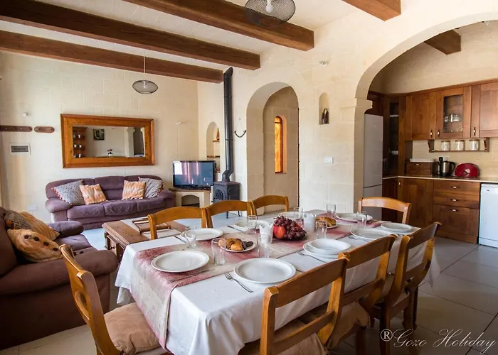 Mandolina Casa אתר נופש Għarb